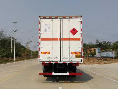 楚胜牌CSC5180XRYD6易燃液体厢式运输车公告图片