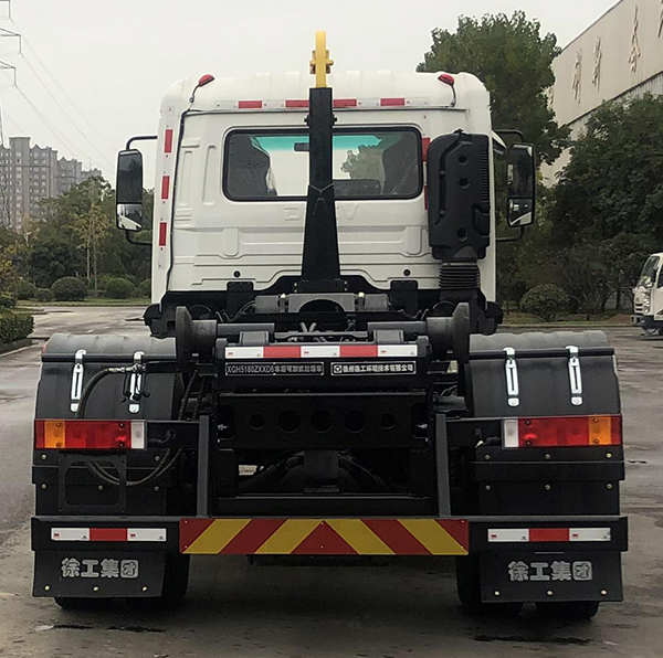 徐工牌XGH5180ZXXD6車廂可卸式垃圾車公告圖片