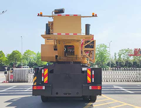 三一牌SYM5505JQZ(STC800E6)汽車起重機(jī)公告圖片