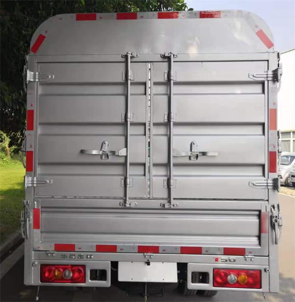 金杯牌JKC5034CCYD6L1倉柵式運輸車公告圖片