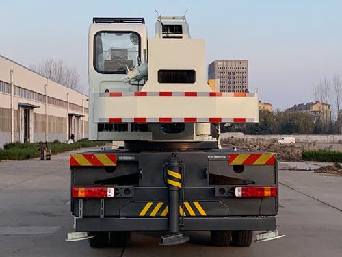 福田牌BJ5184JQZKPFN-02汽車起重機公告圖片