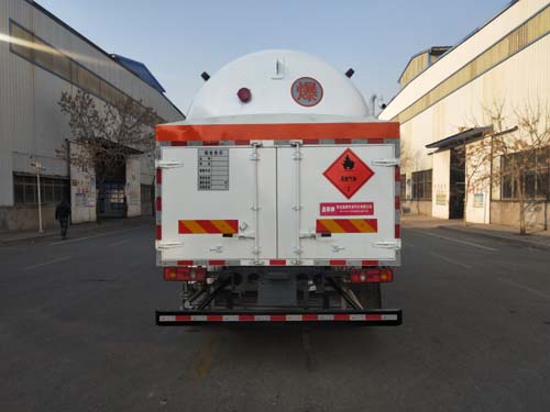 昌驊牌HCH5180GDYC低溫液體運(yùn)輸車公告圖片