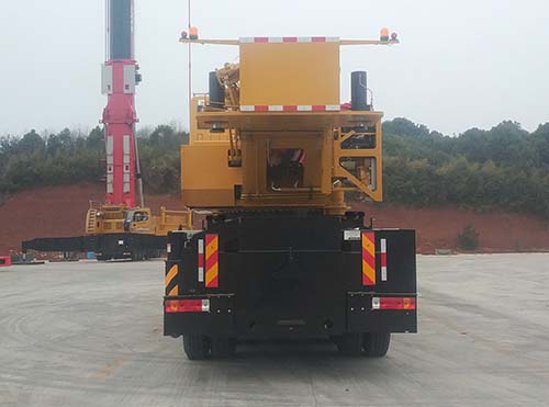 三一牌SYM5505JQZ(STC800E5)汽车起重机公告图片