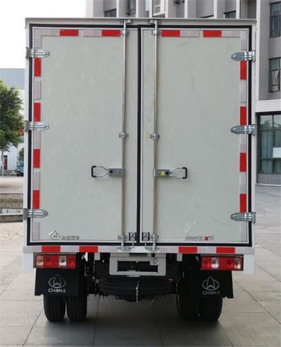 長安牌SC5031XXYFRD68廂式運(yùn)輸車公告圖片