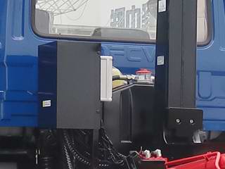 中联牌ZBH5180ZXXDFBEV纯电动车厢可卸式垃圾车公告图片