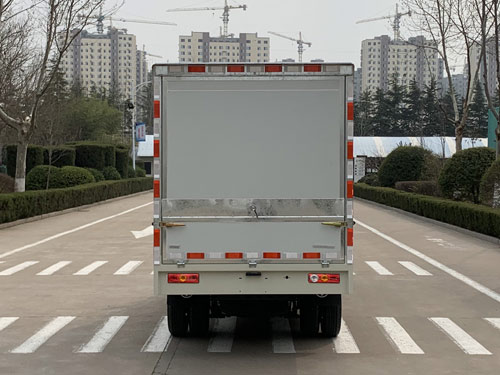 福田牌BJ5020XYK2AV7-53翼開啟廂式車公告圖片