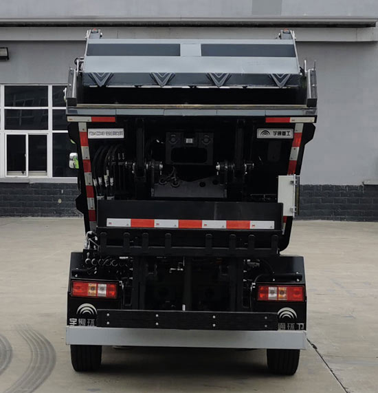 宇通牌YTZ5041ZZZD0BEV純電動(dòng)自裝卸式垃圾車公告圖片