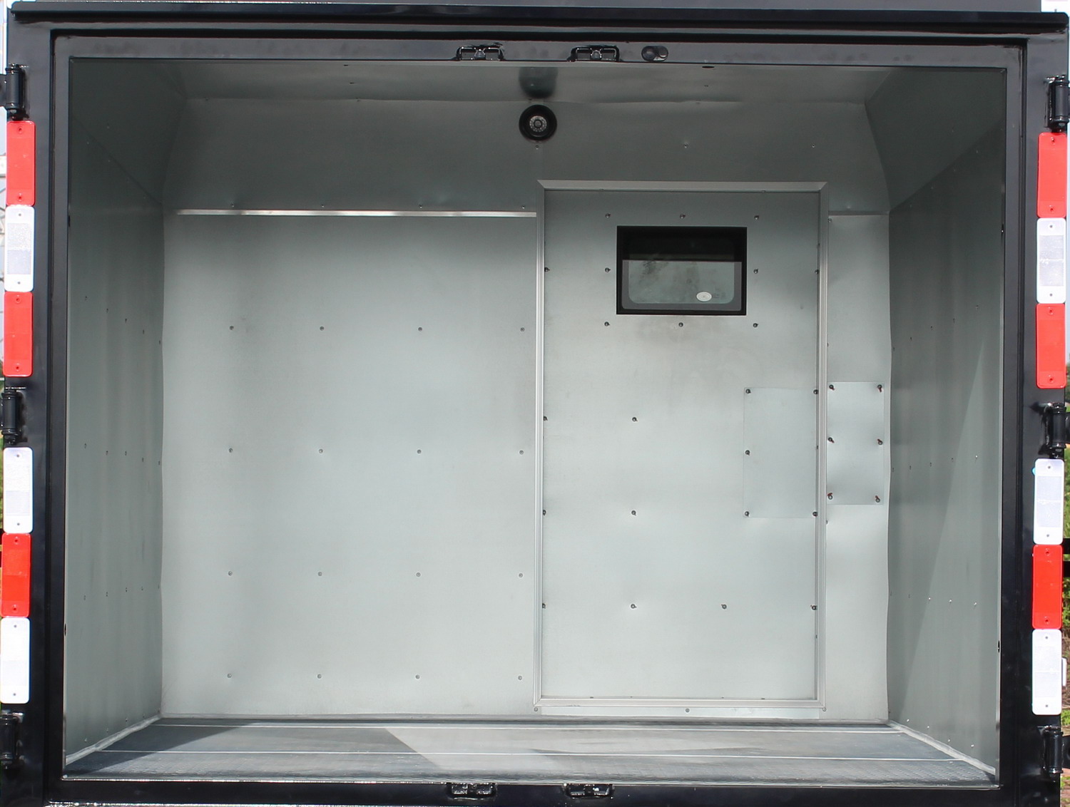 寶龍牌TBL5040XYC-AM防彈運鈔車公告圖片