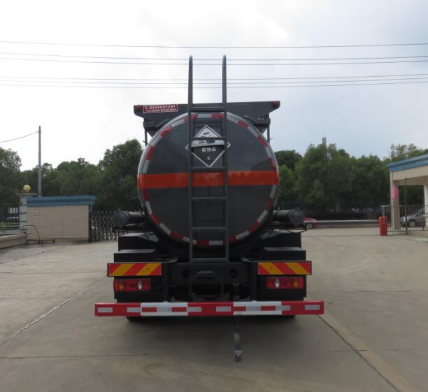 特運牌DTA5180GFWD6腐蝕性物品罐式運輸車公告圖片