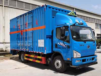 永強牌YQ5120XRYQ2易燃液體廂式運輸車公告圖片