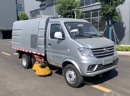 程力威牌CLW5030TSL6SL扫路车