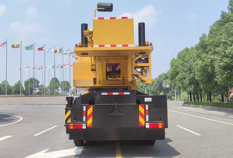 三一牌SYM5506JQZ(STC800E5)汽車起重機(jī)公告圖片