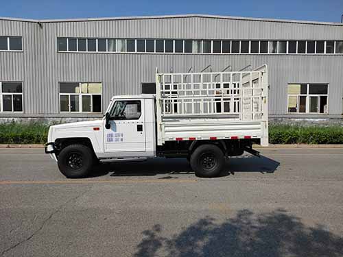 北京汽車制造廠有限公司牌BAW5034CCY2HD43倉柵式運(yùn)輸車公告圖片