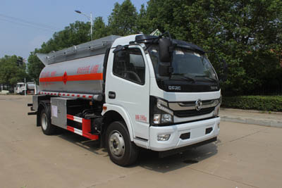 潤(rùn)知星牌SCS5120GRYEQ6易燃液體罐式運(yùn)輸車公告圖片