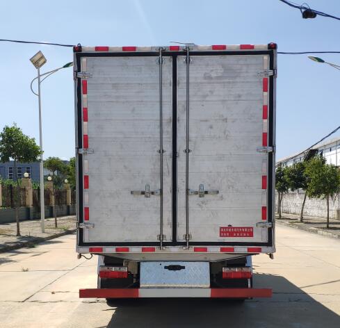 楚韻牌EZW5125CCQE6畜禽運輸車公告圖片