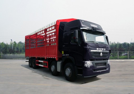 豪沃牌ZZ5317CCYV466HE1倉柵式運(yùn)輸車公告圖片