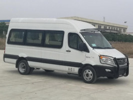 运兵车