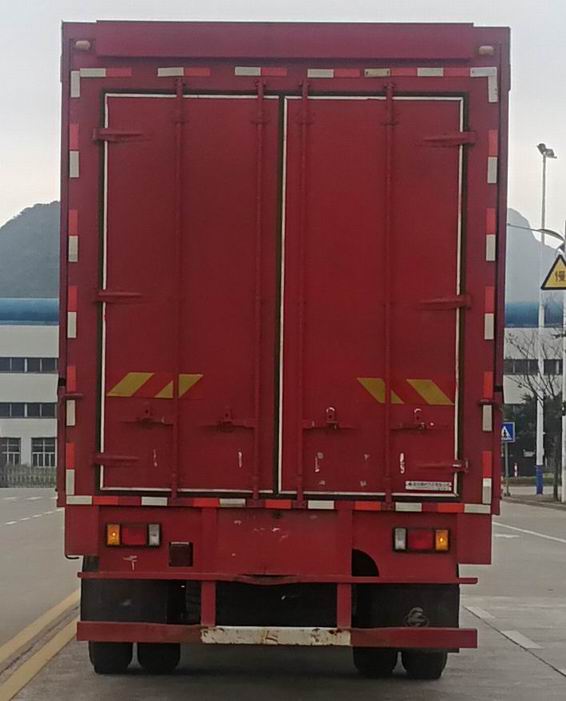 乘龍牌LZ5250XYKM5CB翼開啟廂式車公告圖片