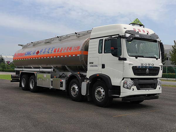 凌宇牌CLY5320GYYC1鋁合金運(yùn)油車(chē)公告圖片
