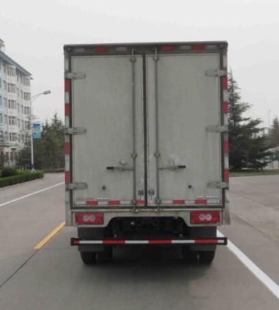 福田牌BJ5045XXY8JDA-AB2廂式運(yùn)輸車公告圖片