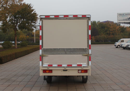 福田牌BJ5020XYK3JV5-02翼開啟廂式車公告圖片