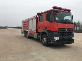干粉泡沫联用消防车