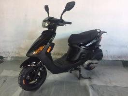 两轮摩托车