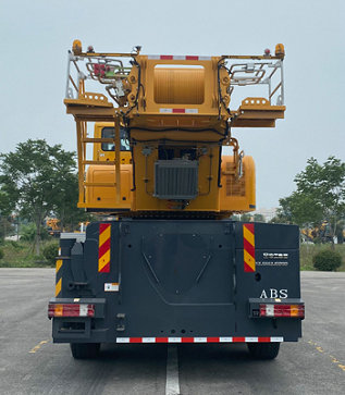 徐工牌XZJ5553JQZ130全地面起重機(jī)公告圖片