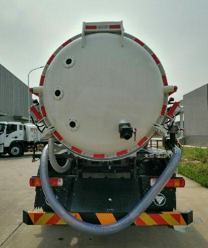 福田牌BJ5182GXWE6-H1吸污车公告图片