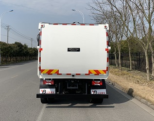 银宝牌SYB5122TCASHBEV纯电动餐厨垃圾车公告图片