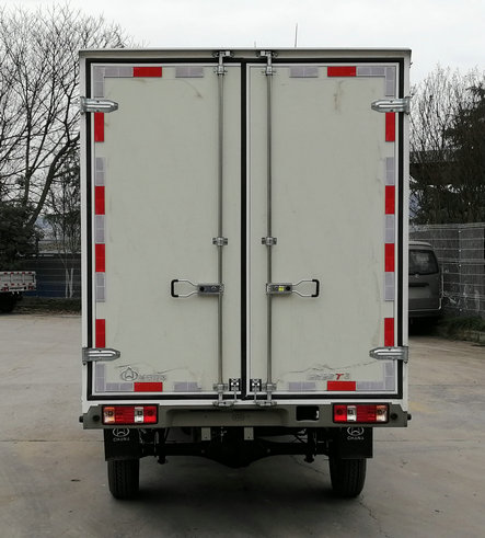 長(zhǎng)安牌SC5031XXYTMD6B1廂式運(yùn)輸車公告圖片