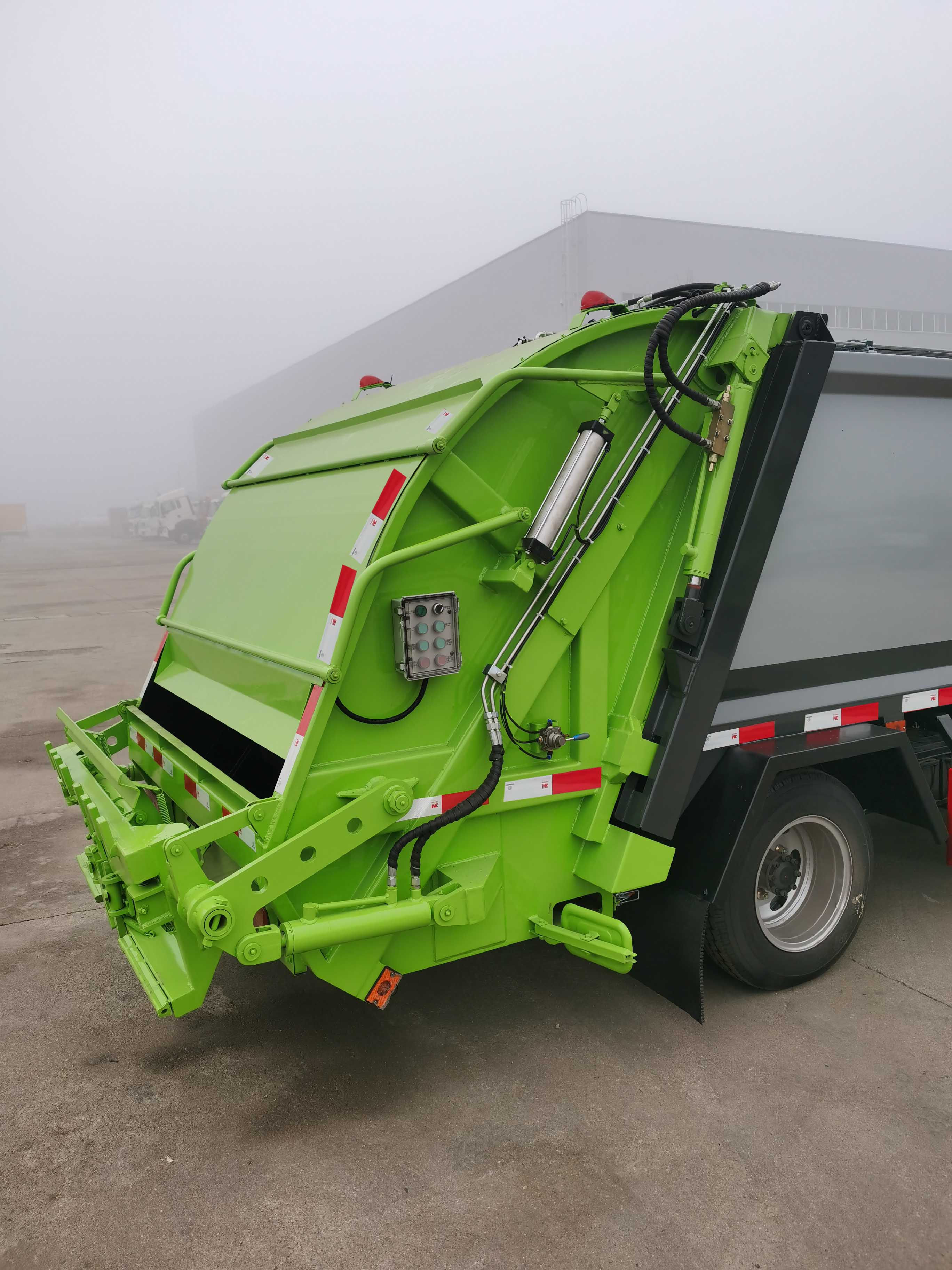 專威牌HTW5041ZYSK6YQ壓縮式垃圾車公告圖片