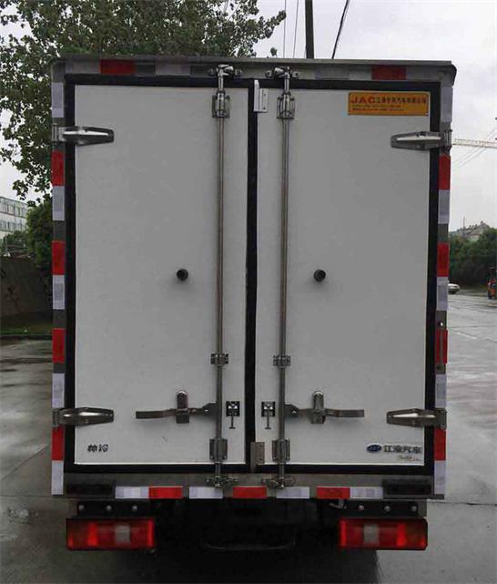 江淮牌HFC5036XLCPV3E3B4S冷藏車(chē)公告圖片