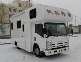旅居车