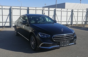 梅赛德斯-奔驰牌BJ7205MEL轿车公告图片