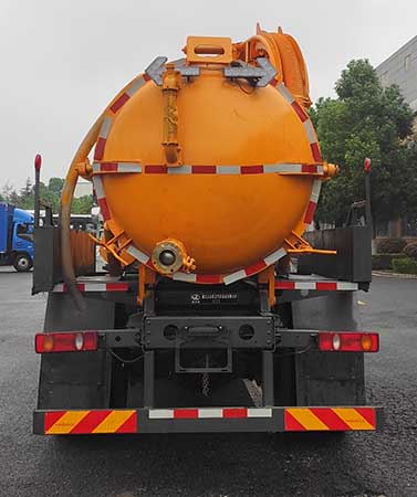 琴臺(tái)牌QT5121GXWD6吸污車公告圖片