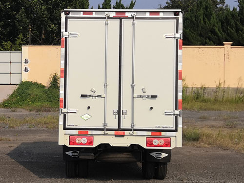 福田牌BJ5035XXY5JC5-02廂式運(yùn)輸車(chē)公告圖片