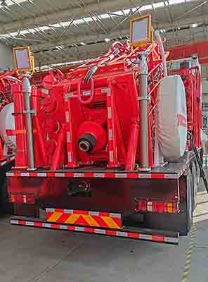 華通裝備牌HXZ5440TLG連續(xù)油管作業(yè)車公告圖片