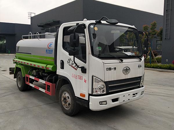 程力威牌CLW5070GSSC6洒水车公告图片