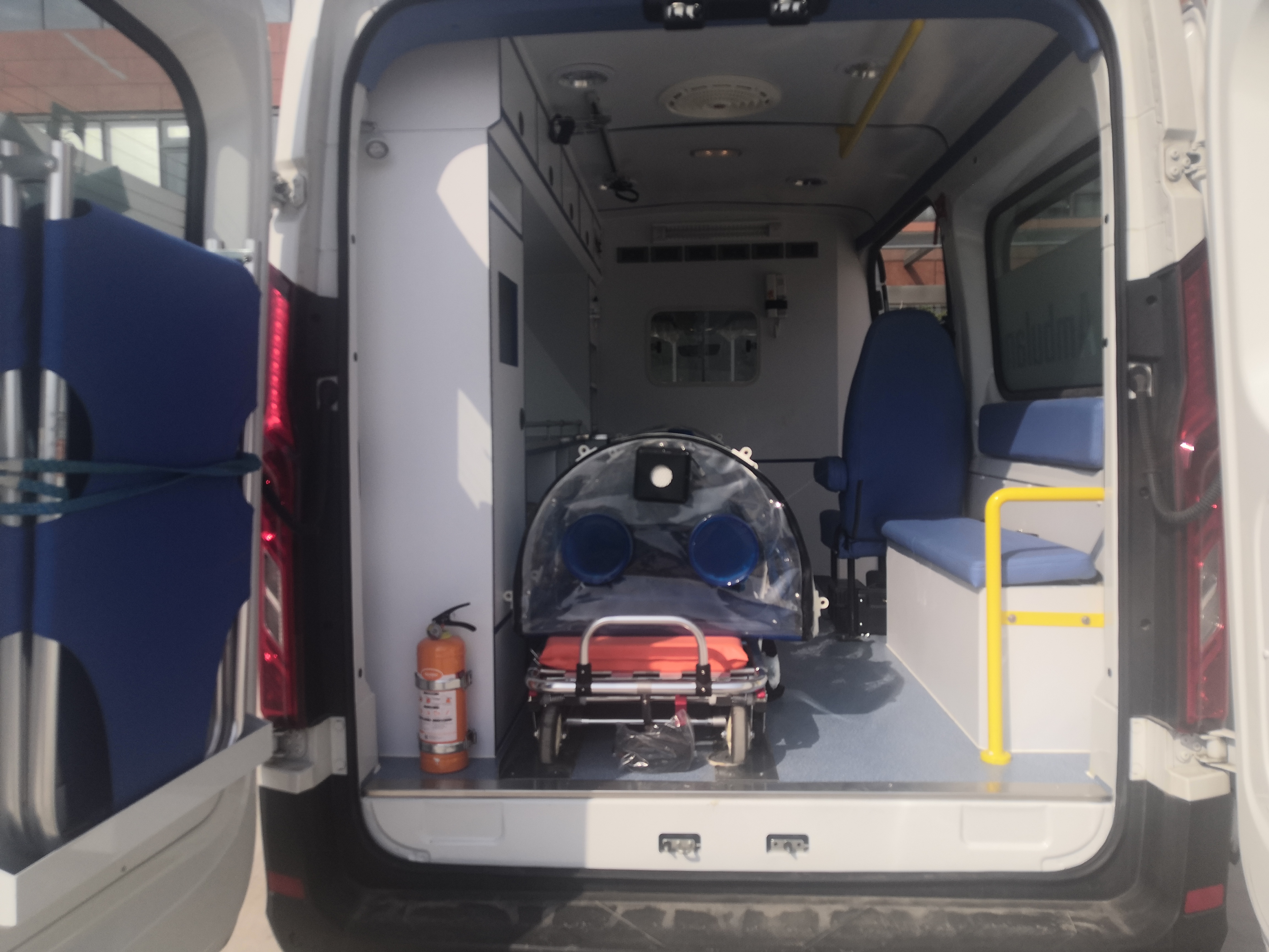 世杰鴻雁牌RF5041XJH救護車公告圖片