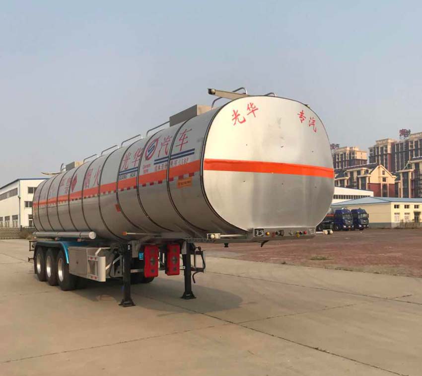 凯萨特牌11.8米33.5吨3轴铝合金易燃液体罐式运输半挂车(ZGH9401GRY)