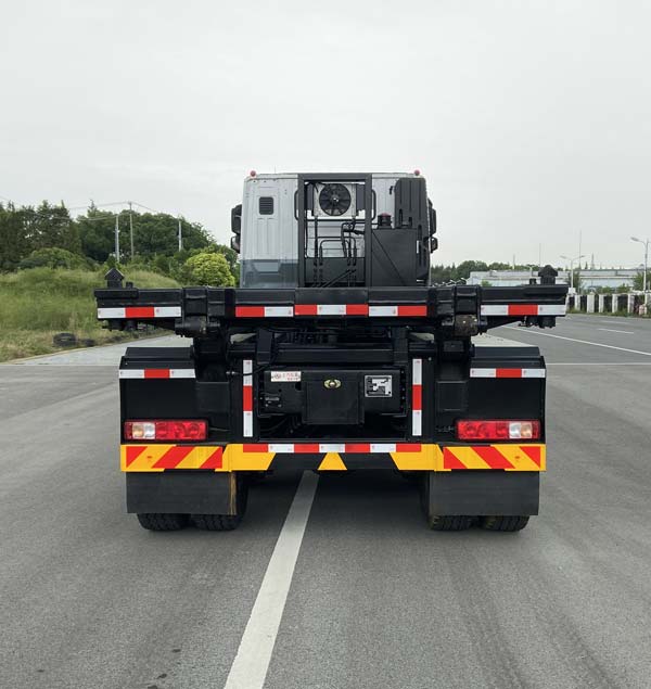 紅巖牌CQ5317ZXXHD10306車廂可卸式垃圾車公告圖片