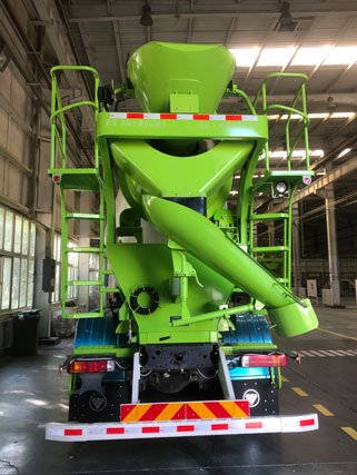 歐曼牌BJ5319GJBY6GRL-15混凝土攪拌運(yùn)輸車公告圖片