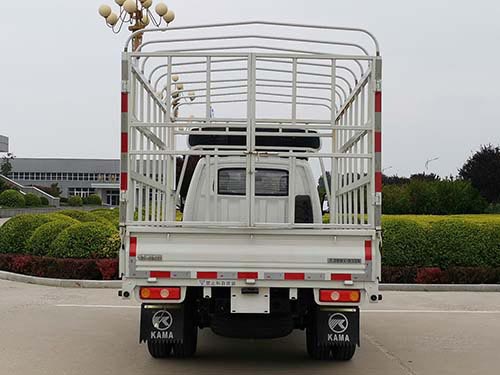 凯马牌KMC5039CCYQA318D6仓栅式运输车公告图片