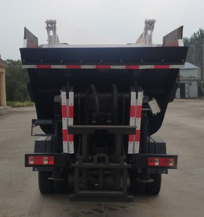 中国中车牌TEG5030ZZZ6CC3D自装卸式垃圾车公告图片