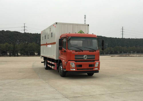 東風(fēng)牌DFH5160XRYBX1JV易燃液體廂式運(yùn)輸車(chē)公告圖片