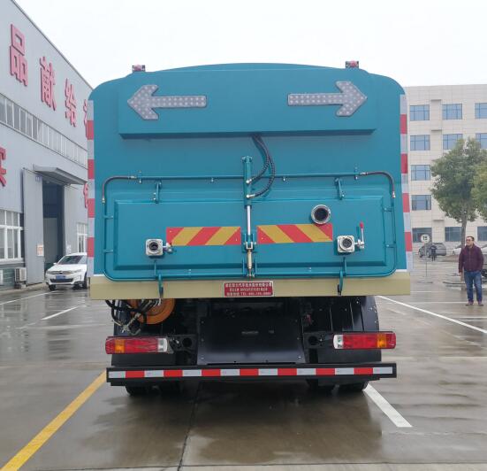 聚尘王牌HNY5180TXCB6吸尘车公告图片