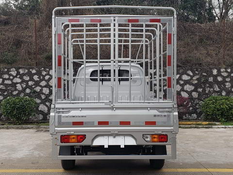五菱牌LQG5028CCYST6倉(cāng)柵式運(yùn)輸車(chē)公告圖片