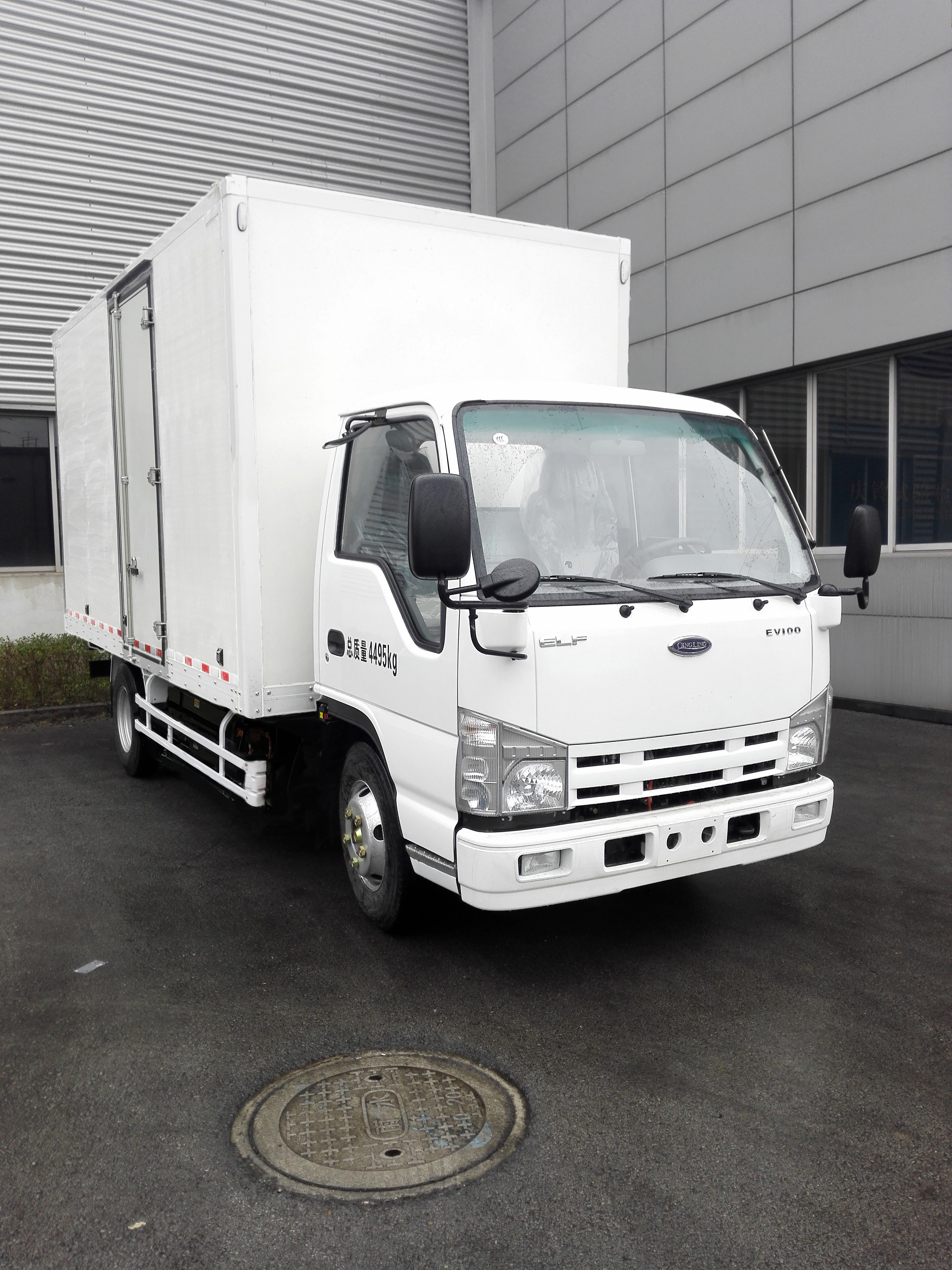 慶鈴牌(繁體)牌QL5041XXYBEVECHA2純電動(dòng)廂式運(yùn)輸車公告圖片