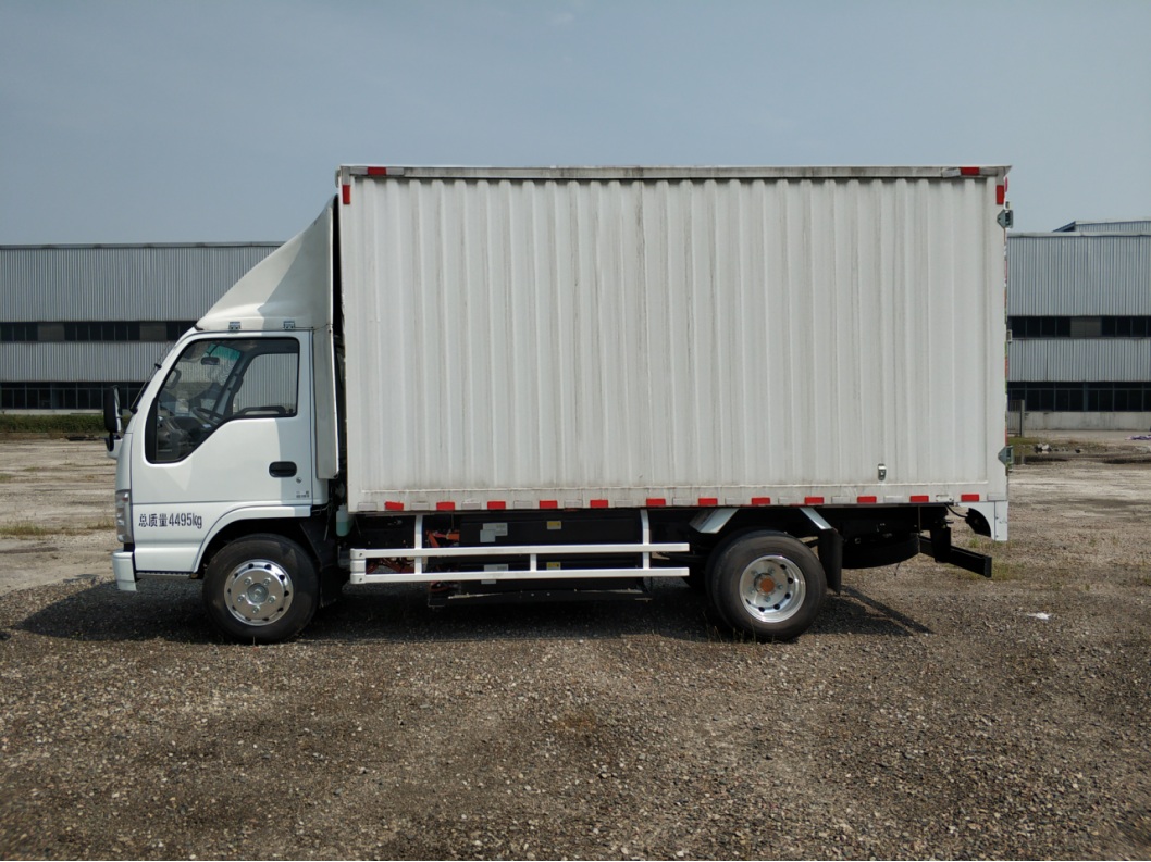 慶鈴牌(繁體)牌QL5041XXYBEVECHA2純電動(dòng)廂式運(yùn)輸車公告圖片